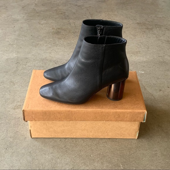 Zara Shoes - Zara Metallic Round Heeled Black Leather Ankle Zip-up Boots Size 7.5 Womens 38